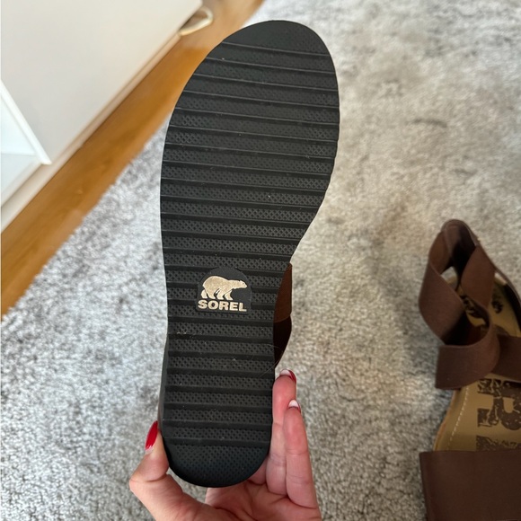 Sorel sandals - Picture 3 of 3